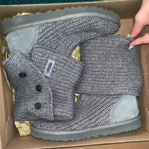 grey knit uggs